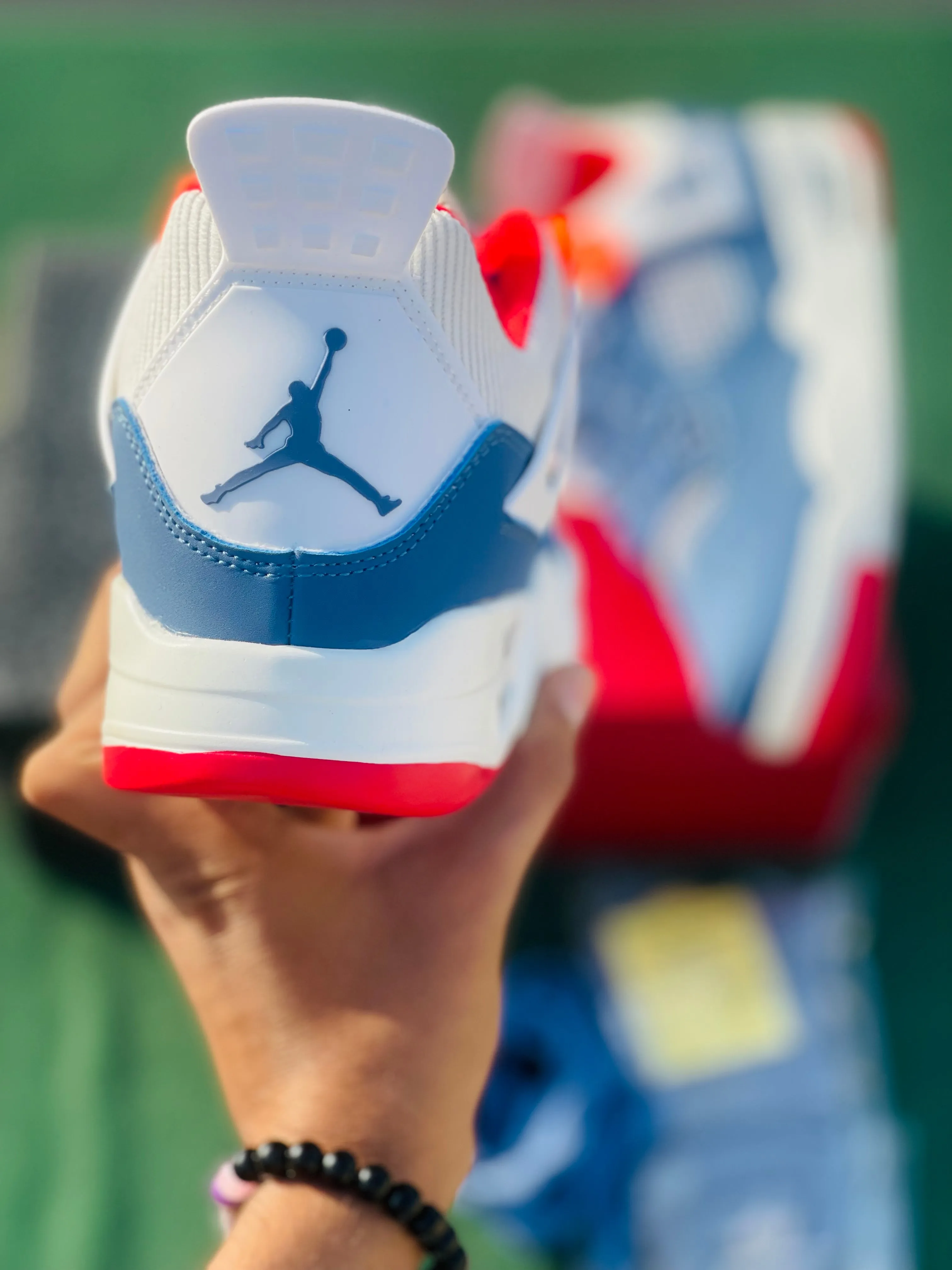 AIR JORDAN RETRO 4-Messy Room