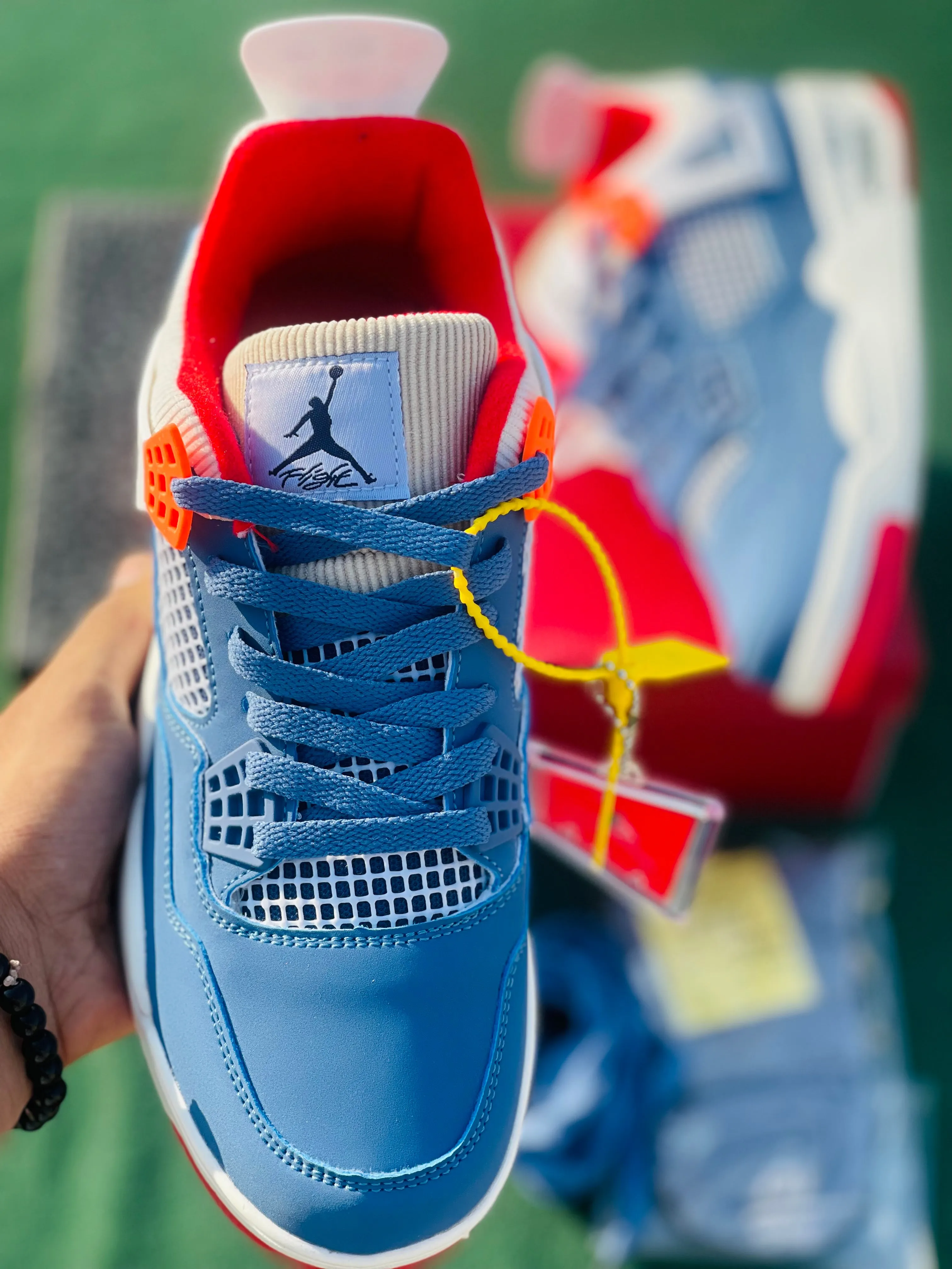 AIR JORDAN RETRO 4-Messy Room