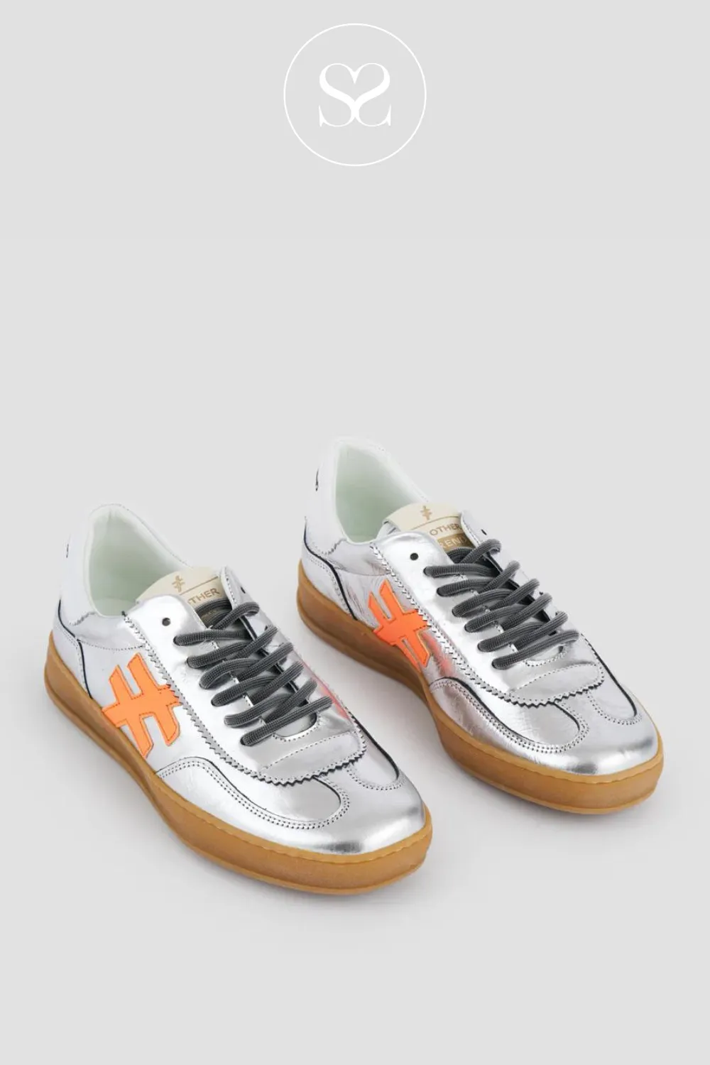 ANOTHER TREND A032 ICONIC SILVER METALLIC LEATHER TRAINER