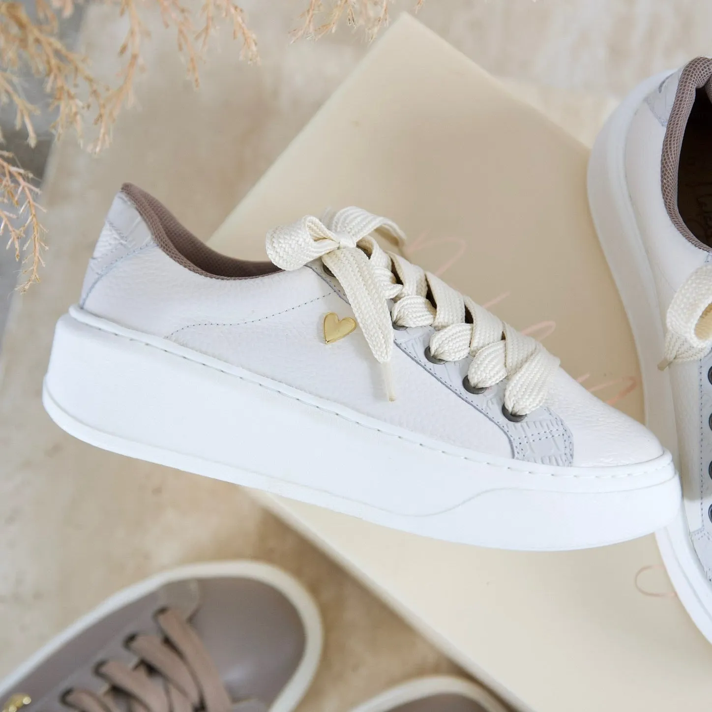 Briana Sneakers - Vainilla