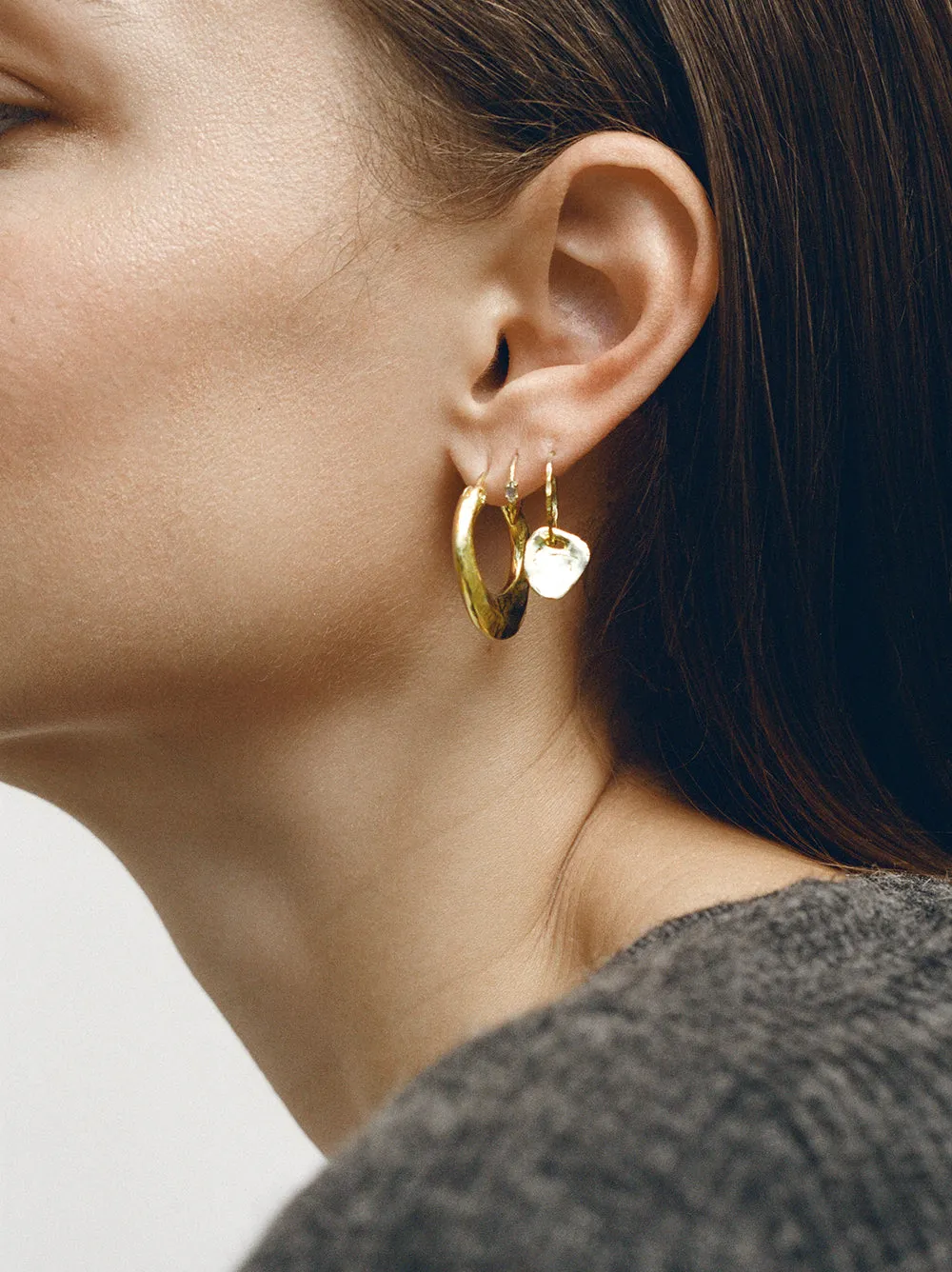 Grey eyes | 14K Gold Plated