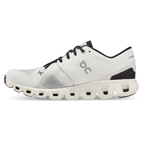 LADIES ON CLOUD X 3- WHITE/BLACK
