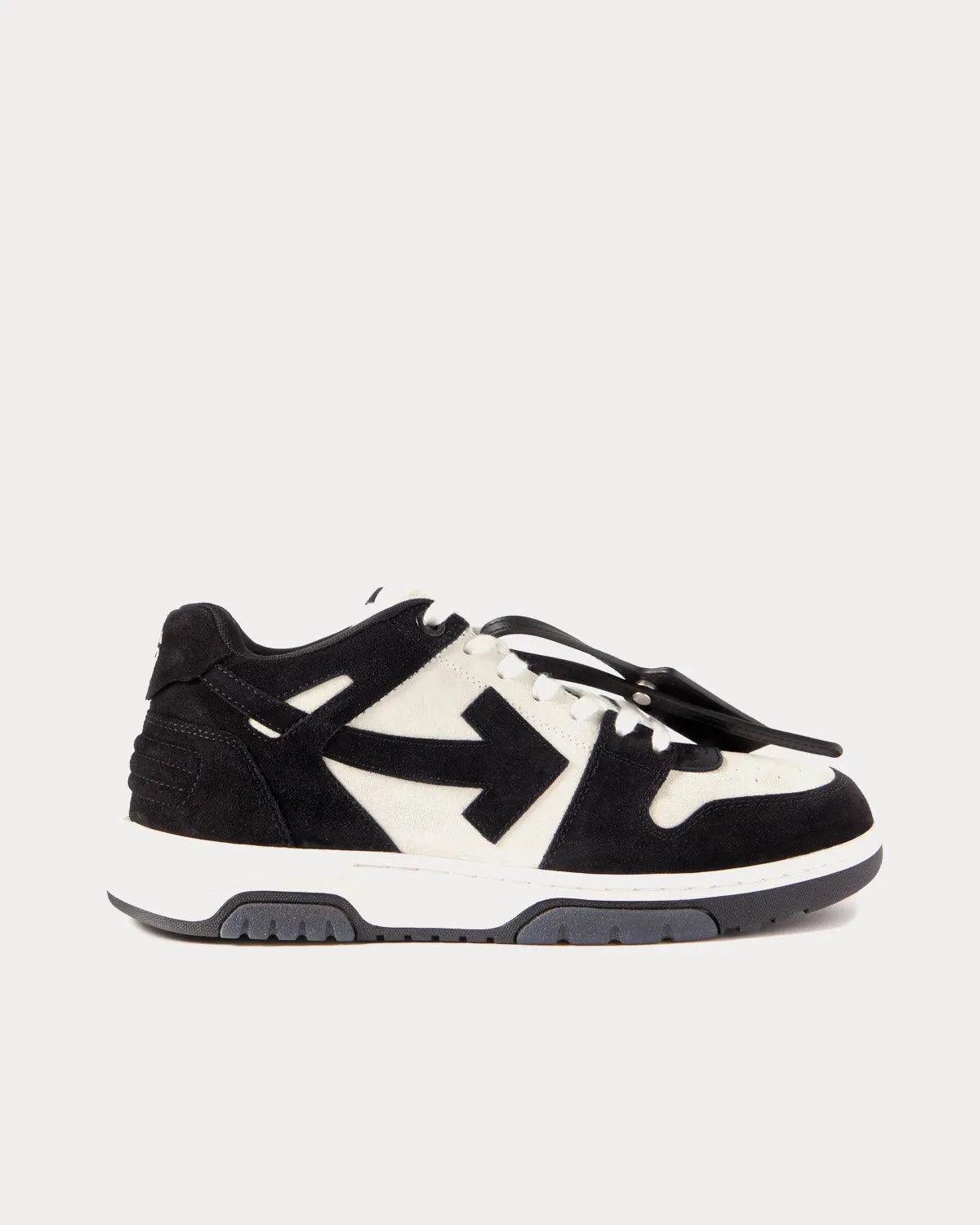 Out Of Office Calf Leather Black / White Low Top Sneakers