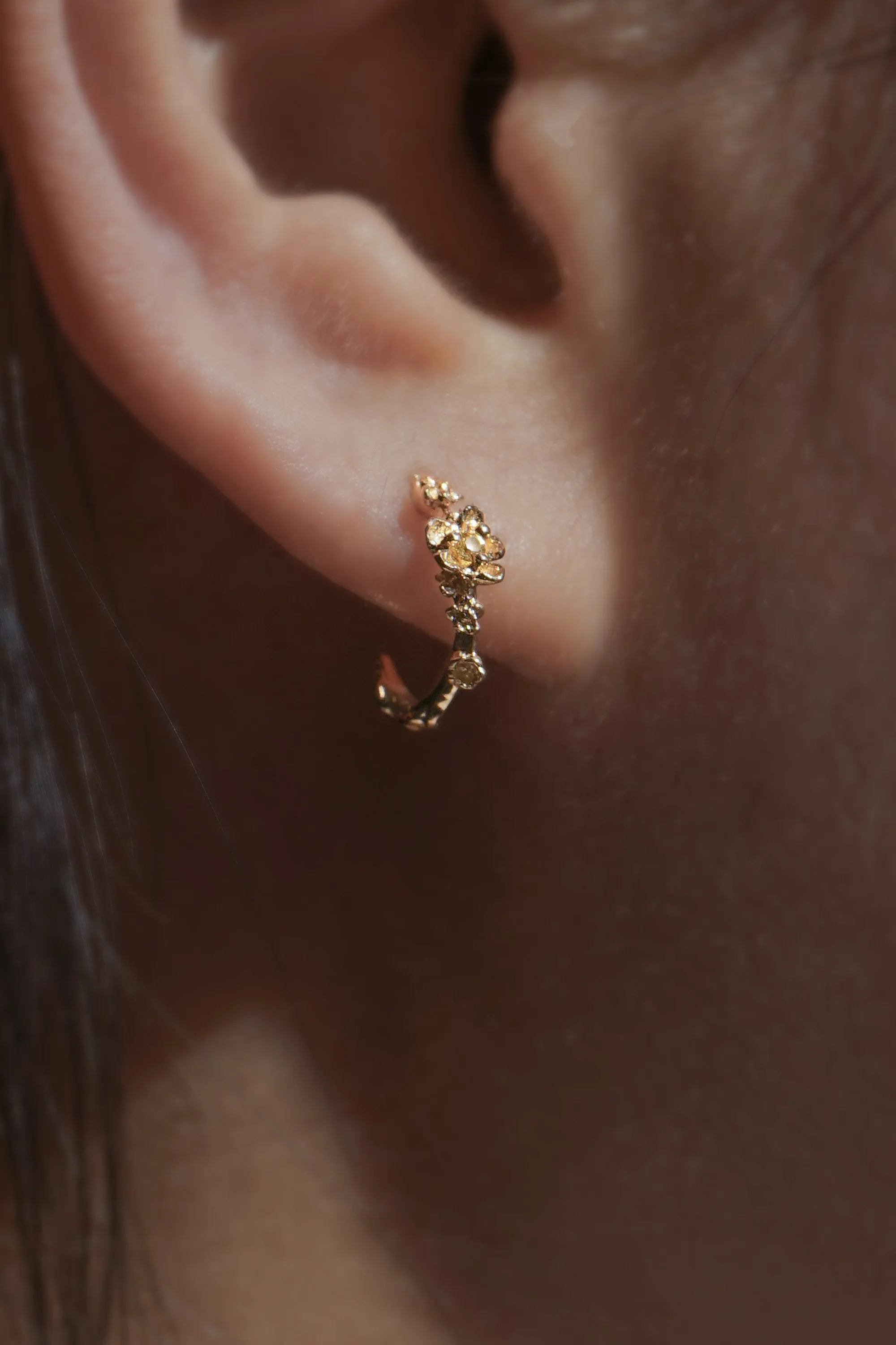 Small Buttercup Hoop with Alternate Stone