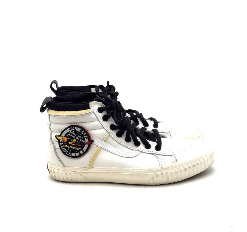 Vans Men's White Athletic Shoes - Size 9.5