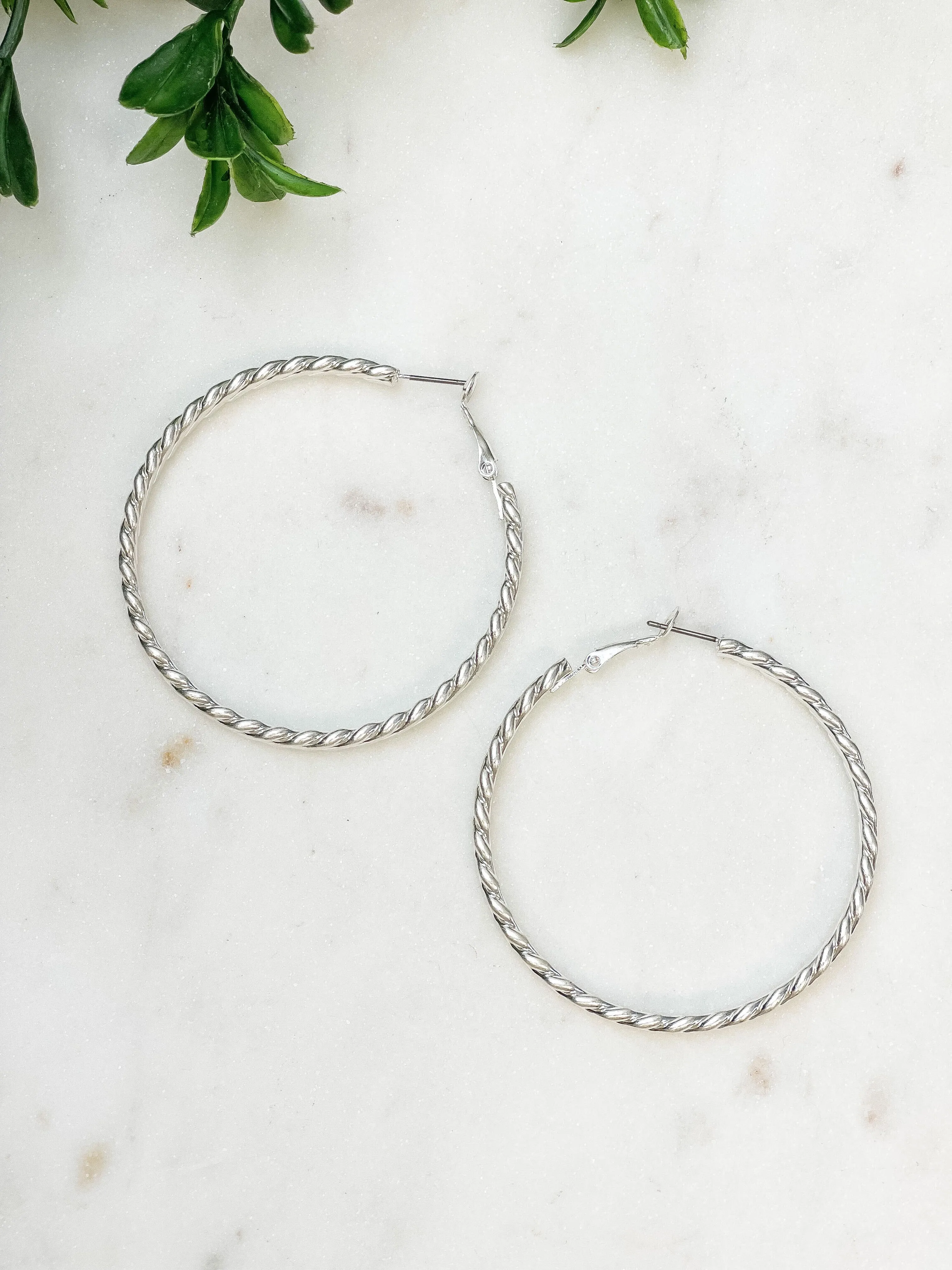 Wave Metal Hoop Earrings - Silver