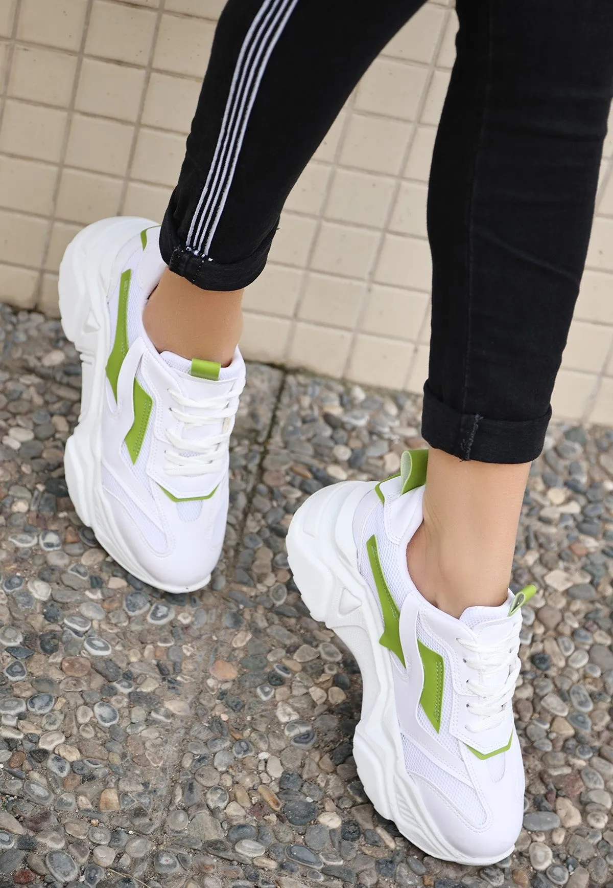 Women's White Leather Green Detailed Lace-Up Sports Shoes